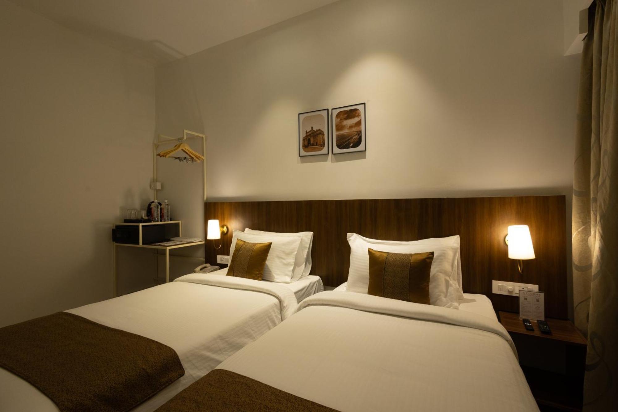 Freesia Residency By Express Inn - Нави Мумбай Екстериор снимка