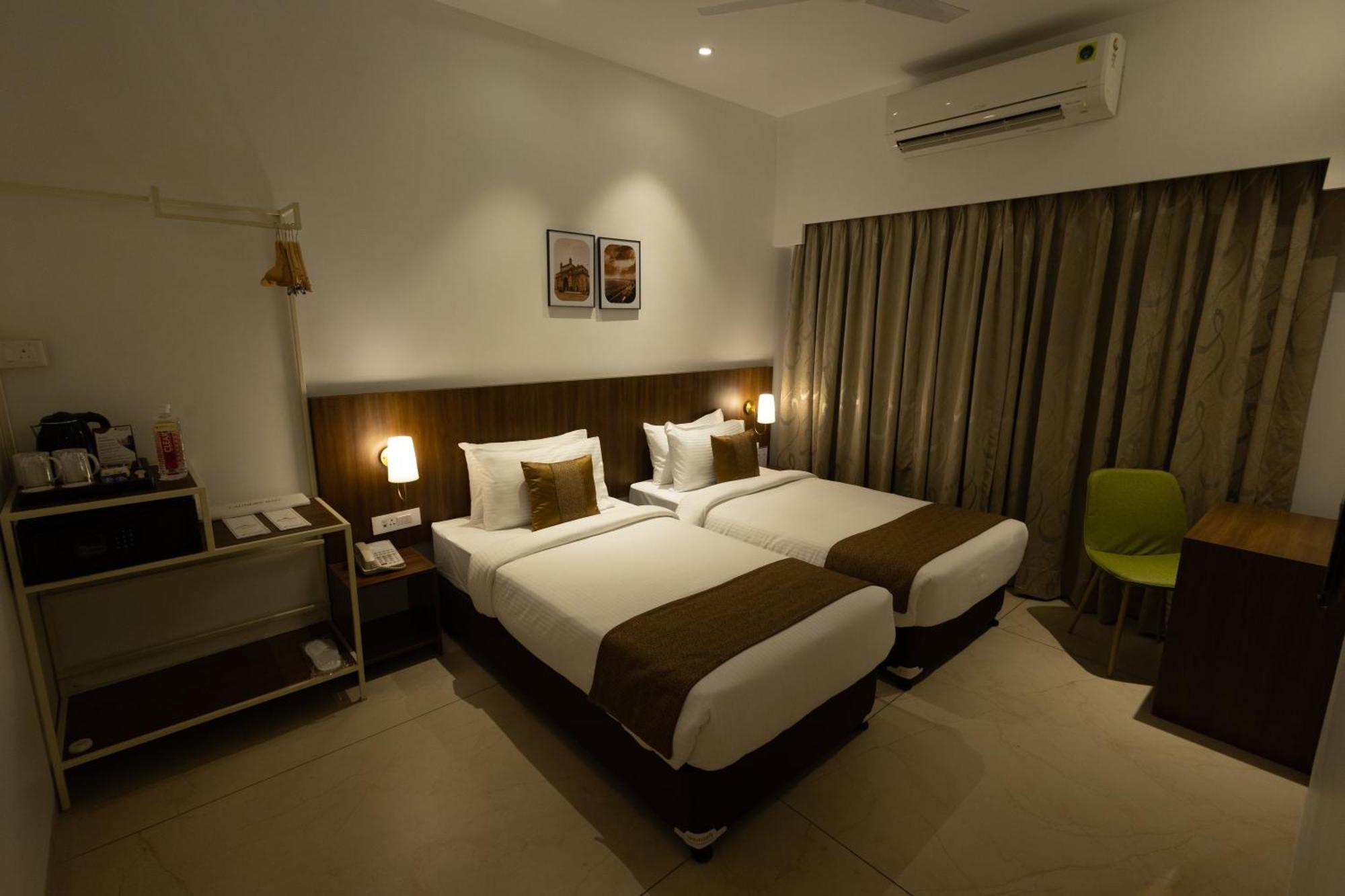 Freesia Residency By Express Inn - Нави Мумбай Екстериор снимка